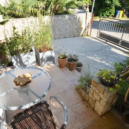 Mirta Apartament